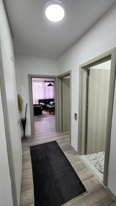 City Center Apt Wfree P Skopje Eksteriør bilde